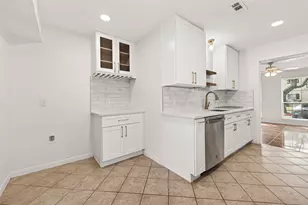 13244 Trail Hollow Dr, Houston, TX 77079 - Photo 10