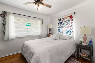 5831 Burr Oak Dr, Houston, TX 77092 - Photo 12