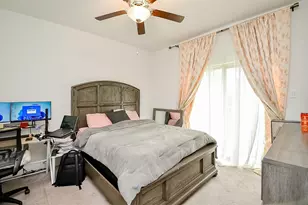 11021 Mikula Dr, Houston, TX 77043 - Photo 22