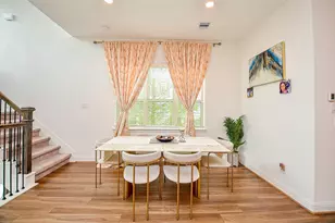 11021 Mikula Dr, Houston, TX 77043 - Photo 12