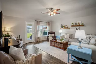 18711 Callalily Bloom Ct, Tomball, TX 77377 - Photo 12