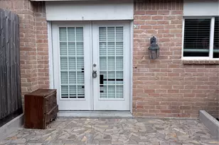 11525 Beechnut St, Houston, TX 77072 - Photo 4