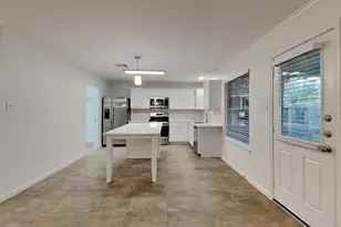32334 Summer Park Ln, Conroe, TX 77385 - Photo 4