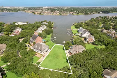 1210 Spring Cress Lane, Taylor Lake Village, TX 77586 - Photo 2
