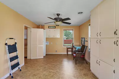 405 Park Street, Anahuac, TX 77514 - Photo 18