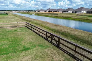 6803 Nichols Lndg, Needville, TX 77461 - Photo 4