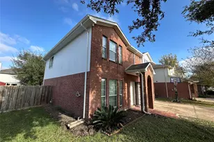 16030 Clayton Green Dr, Houston, TX 77082 - Photo 2