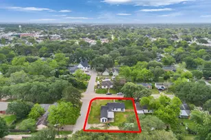 1300 Brazos St, Rosenberg, TX 77471 - Photo 2