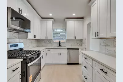 1300 Brazos Street, Rosenberg, TX 77471 - Photo 10