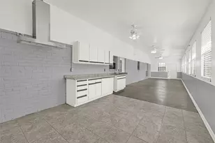 9208 Carousel Ln, Houston, TX 77080 - Photo 8