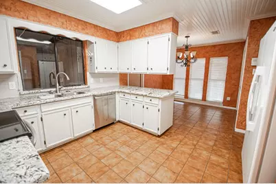 6235 Navajo Trail, Beaumont, TX 77708 - Photo 6