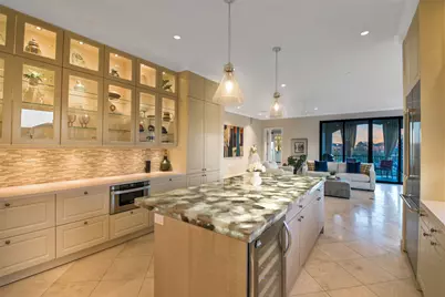 2221 Welch Street #401, Houston, TX 77019 - Photo 2
