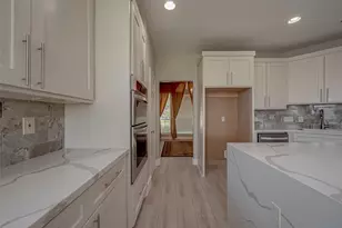 14026 Shamrock Park Ln, Sugar Land, TX 77498 - Photo 22