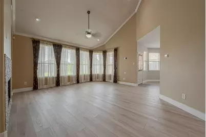 14026 Shamrock Park Lane, Sugar Land, TX 77498 - Photo 14