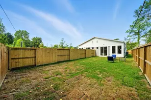 8114 Count St, Houston, TX 77028 - Photo 14