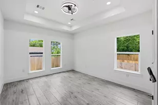 5515 Elm Springs Dr, Houston, TX 77048 - Photo 20