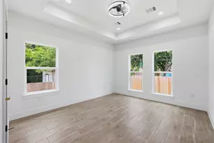 5515 Elm Springs Dr, Houston, TX 77048 - Photo 12
