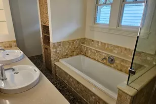 2709 Albans Rd, West University Place, TX 77005 - Photo 18