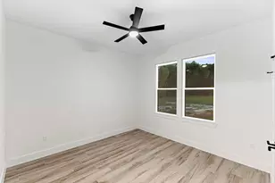 243 County Rd 487, Dayton, TX 77535 - Photo 20