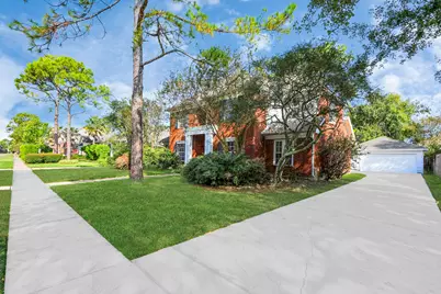 15919 Lake Lodge Drive, Houston, TX 77062 - Photo 2