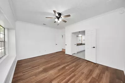 15919 Lake Lodge Drive, Houston, TX 77062 - Photo 24