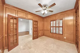 15919 Lake Lodge Dr, Houston, TX 77062 - Photo 10