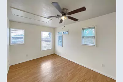 4815 8th Street, Bacliff, TX 77518 - Photo 10