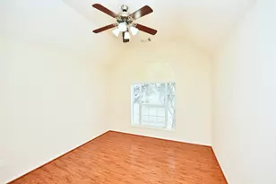 802 Hollyhock Dr, Stafford, TX 77477 - Photo 30