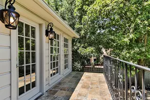 810 Herdsman Dr, Houston, TX 77079 - Photo 34