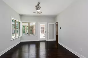 810 Herdsman Dr, Houston, TX 77079 - Photo 18