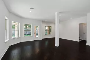 810 Herdsman Dr, Houston, TX 77079 - Photo 16