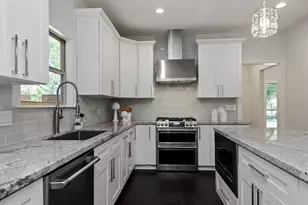 810 Herdsman Dr, Houston, TX 77079 - Photo 1