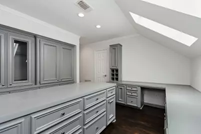 810 Herdsman Drive, Houston, TX 77079 - Photo 30