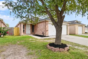 18710 Reynolds Park Dr, Katy, TX 77449 - Photo 2