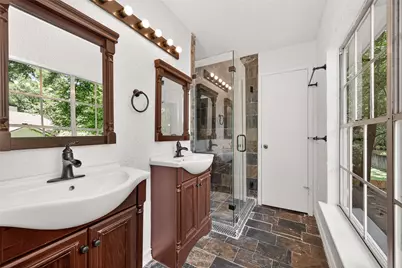 42 Rockridge Drive, The Woodlands, TX 77381 - Photo 22