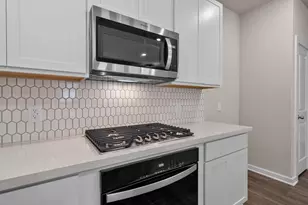 12331 Ridge Top Ct, Conroe, TX 77304 - Photo 4