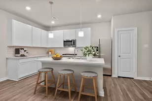 12331 Ridge Top Ct, Conroe, TX 77304 - Photo 2