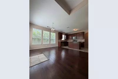 7034 Sun Creek Drive, Hitchcock, TX 77563 - Photo 8