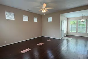 7034 Sun Creek Dr, Hitchcock, TX 77563 - Photo 4