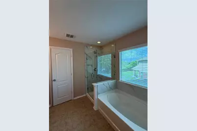 7034 Sun Creek Drive, Hitchcock, TX 77563 - Photo 20