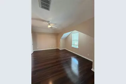 7034 Sun Creek Drive, Hitchcock, TX 77563 - Photo 18
