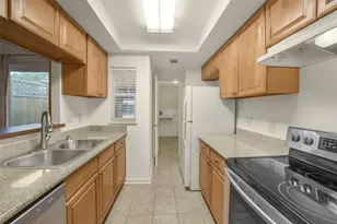 9662 Westview Dr, Houston, TX 77055 - Photo 12