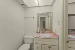 9662 Westview Dr, Houston, TX 77055 - Photo 20