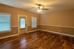 621 County Rd 356, Kenedy, TX 78119 - Photo 24