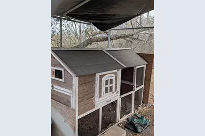 621 County Road 356, Kenedy, TX 78119 - Photo 40