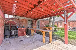 5023 Woodrow Ave, Galveston, TX 77551 - Photo 14