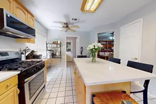 14818 Windfern Forest Dr, Houston, TX 77040 - Photo 10