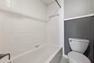 2100 Tanglewilde St, Houston, TX 77063 - Photo 32