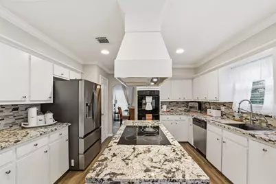 15326 La Mancha Drive, Houston, TX 77083 - Photo 32