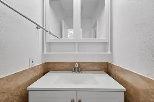 7575 Cambridge St, Houston, TX 77054 - Photo 30